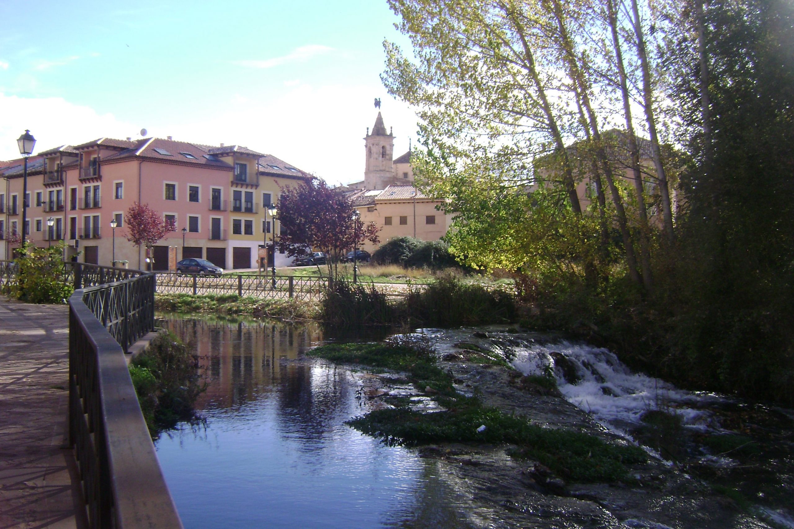 Despedida del otoño en Cañete y alrededores Complejo Turístico La Muralla de Cañete Despedida del otoño en Cañete y alrededores Complejo Turístico La Muralla de Cañete